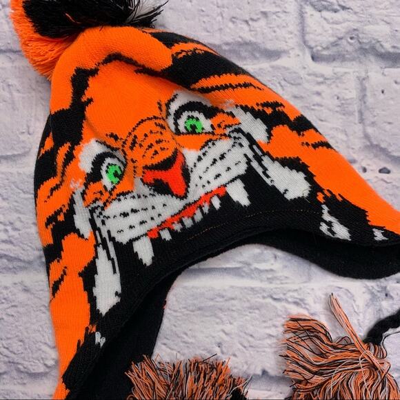 Under Armour Youth Tiger Winter Hat in Orange/Black - Picture 2 of 6